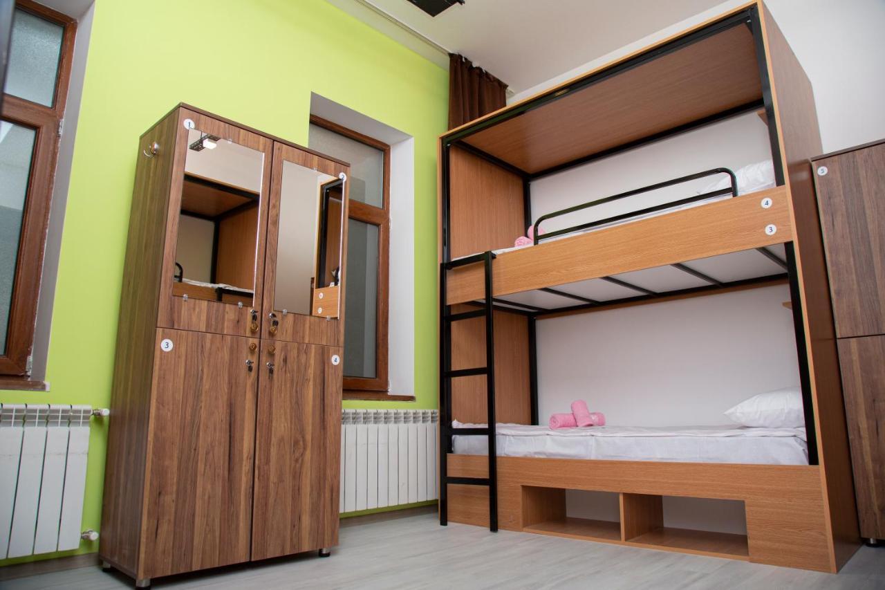 Central Hostel Şǝki Esterno foto