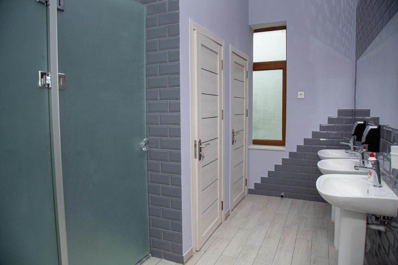 Central Hostel Şǝki Esterno foto