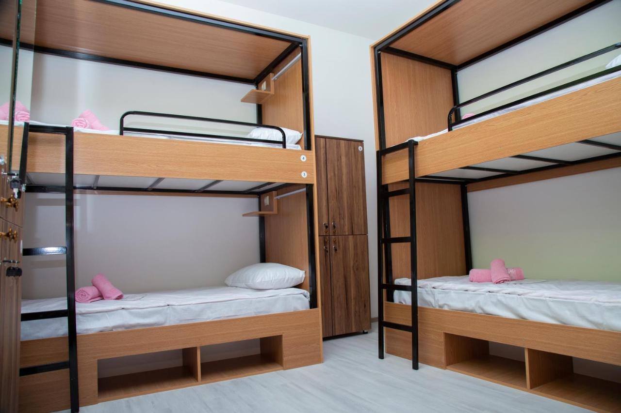 Central Hostel Şǝki Esterno foto