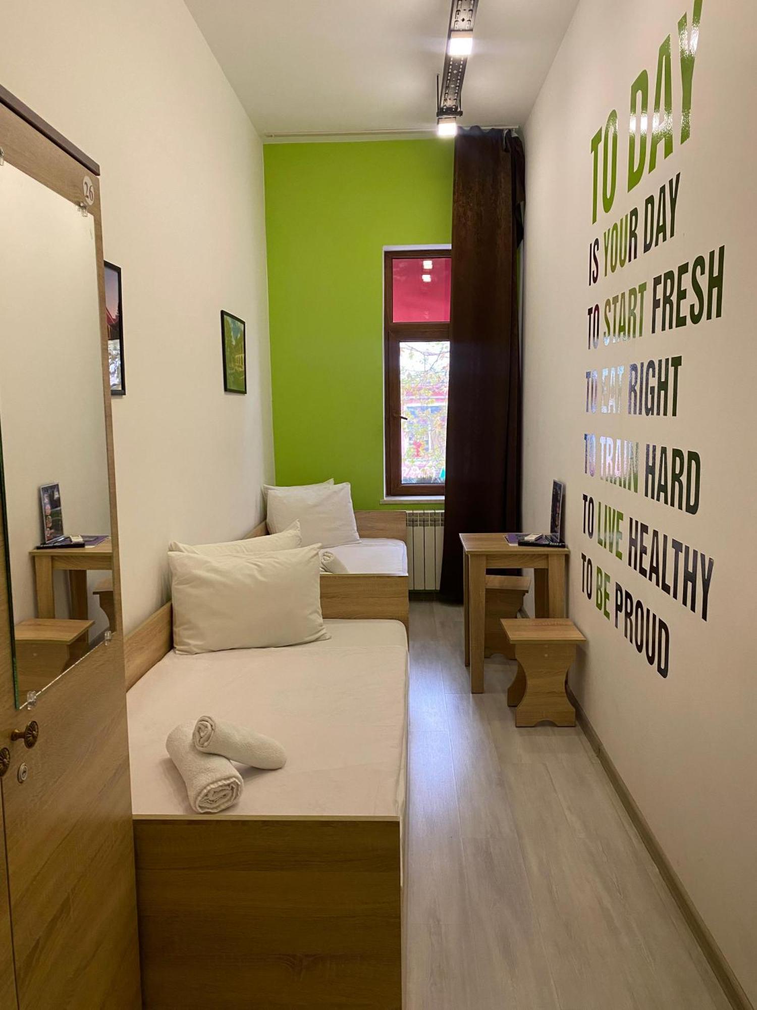 Central Hostel Şǝki Esterno foto