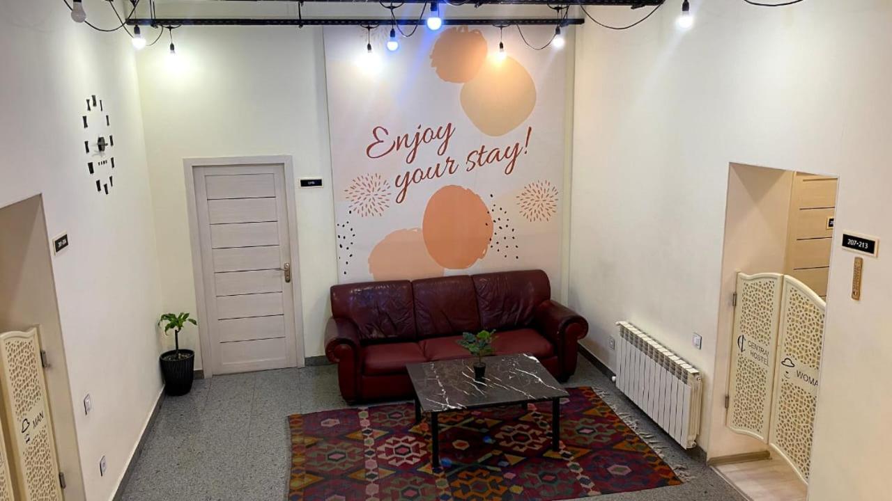 Central Hostel Şǝki Esterno foto